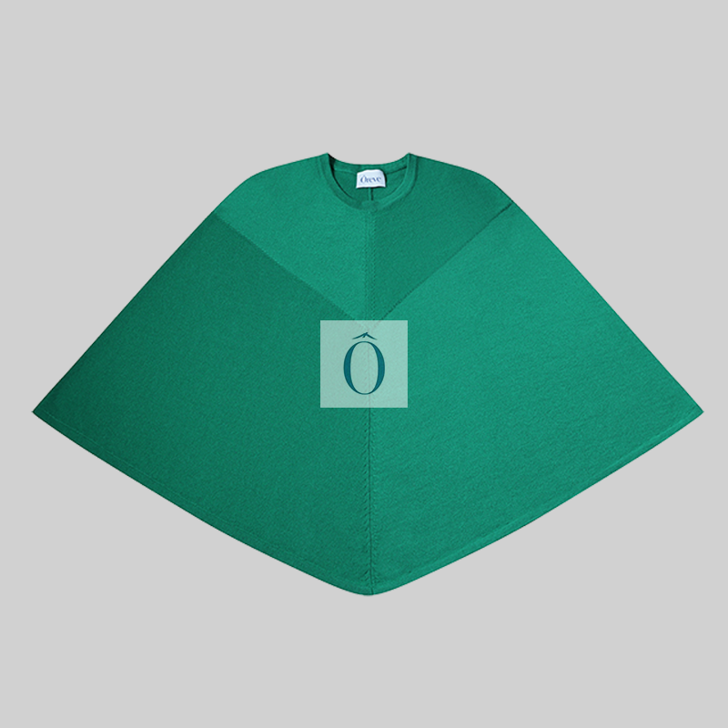 cape en fil de cachemire paraty vert émeraude Loro piana